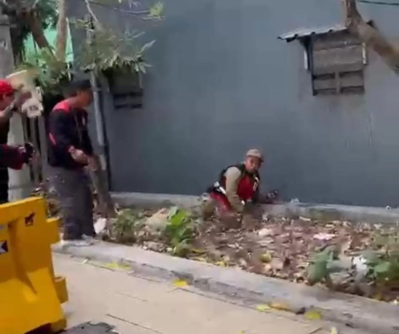 Dua Anggotanya Dianiaya Massa Buruh, Kasatpol PP Surabaya Bakal Lapor Polisi