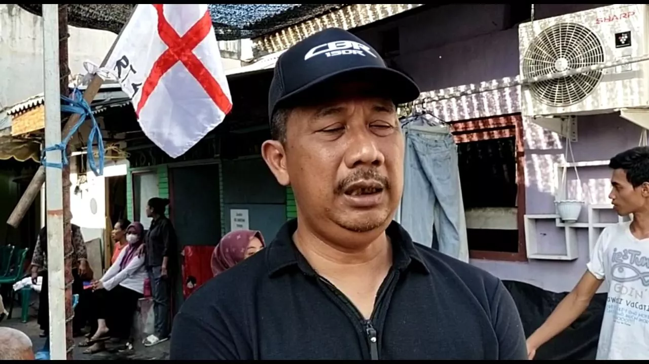 Cerita Adik Korban Minibus Tersambar Kereta Api di Lumajang