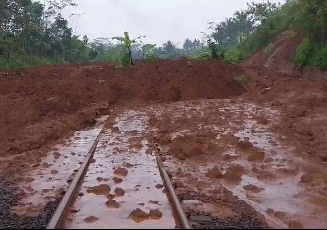 Imbas Longsor di Banyumas, Dua KA Keberangkatan Surabaya Alami Perubahan Rute