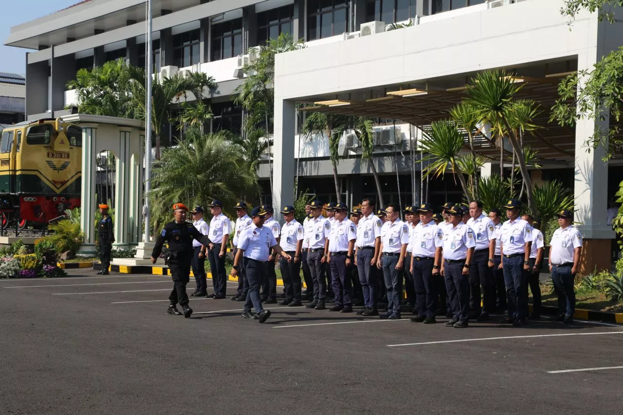 Hari Pertama Posko Angkutan Nataru, Daop 8 Surabaya Siapkan Ratusan Petugas