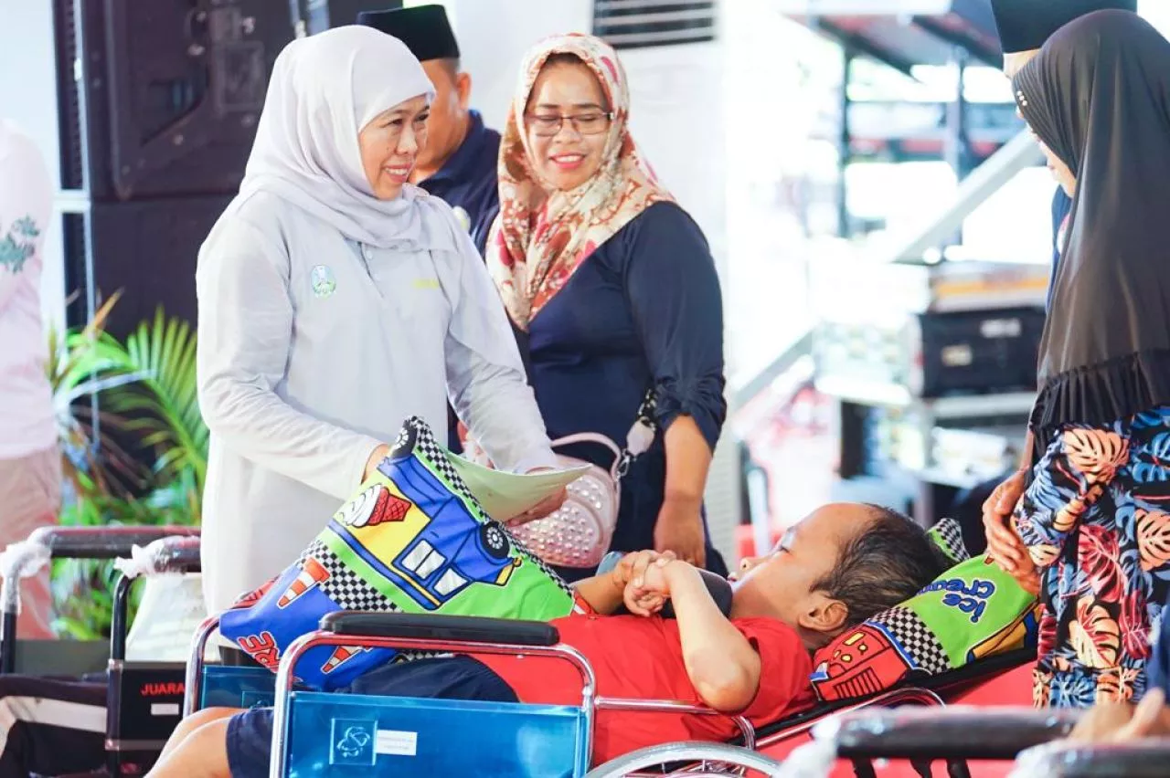 Kuatkan Akuntabilitas Publik, Pemprov Jatim Salurkan Bansos dan Zakat untuk Warga Sumenep