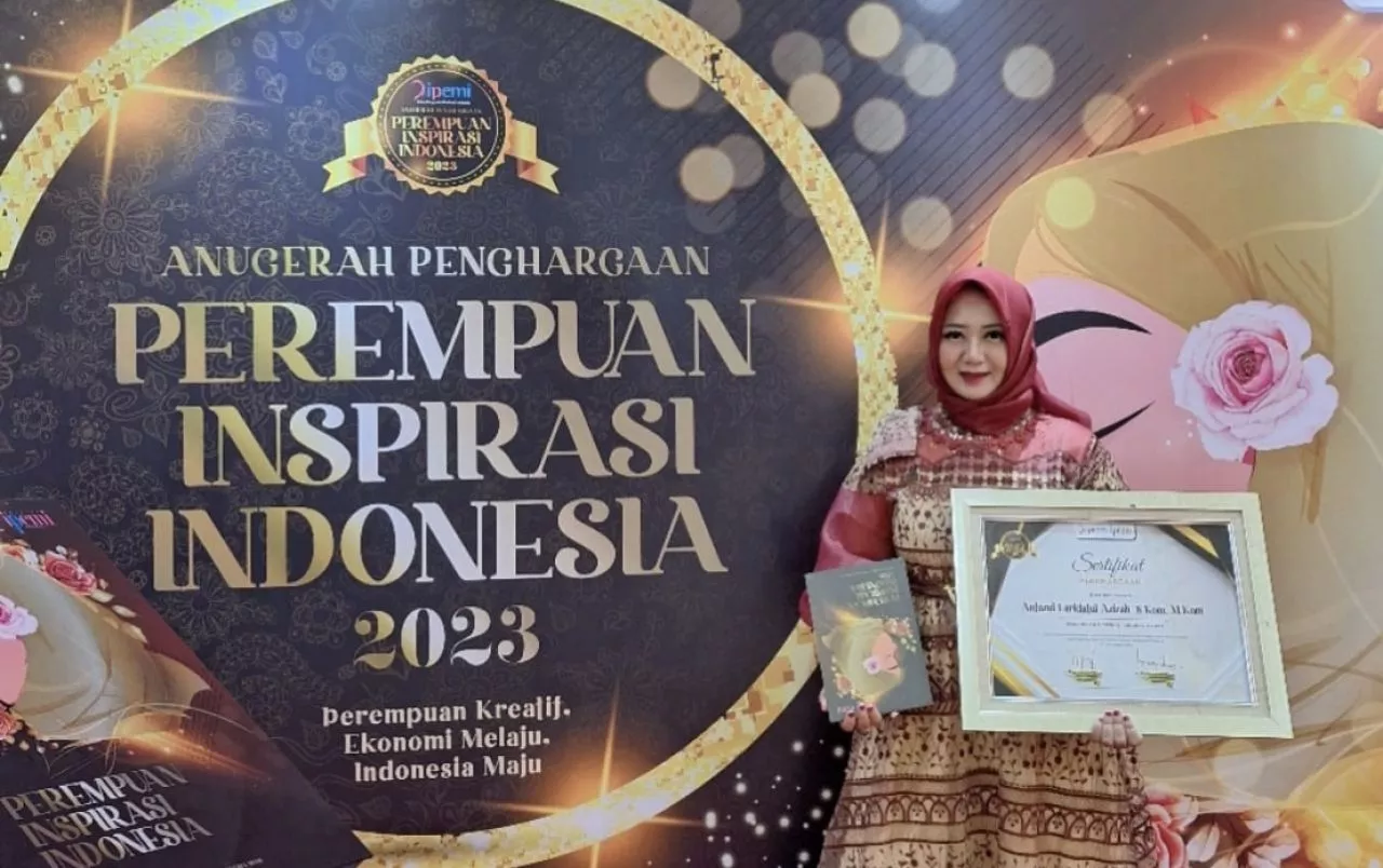Dosen ITTelkom Surabaya Raih Penghargaan Perempuan Inspirasi Indonesia 2023