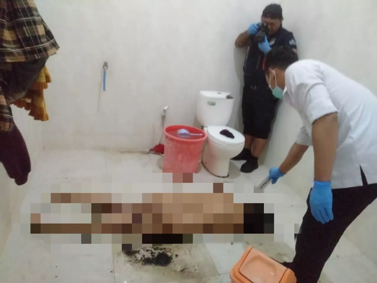 Pasien Pengobatan Gus Samsudin Ditemukan Tewas di Toilet