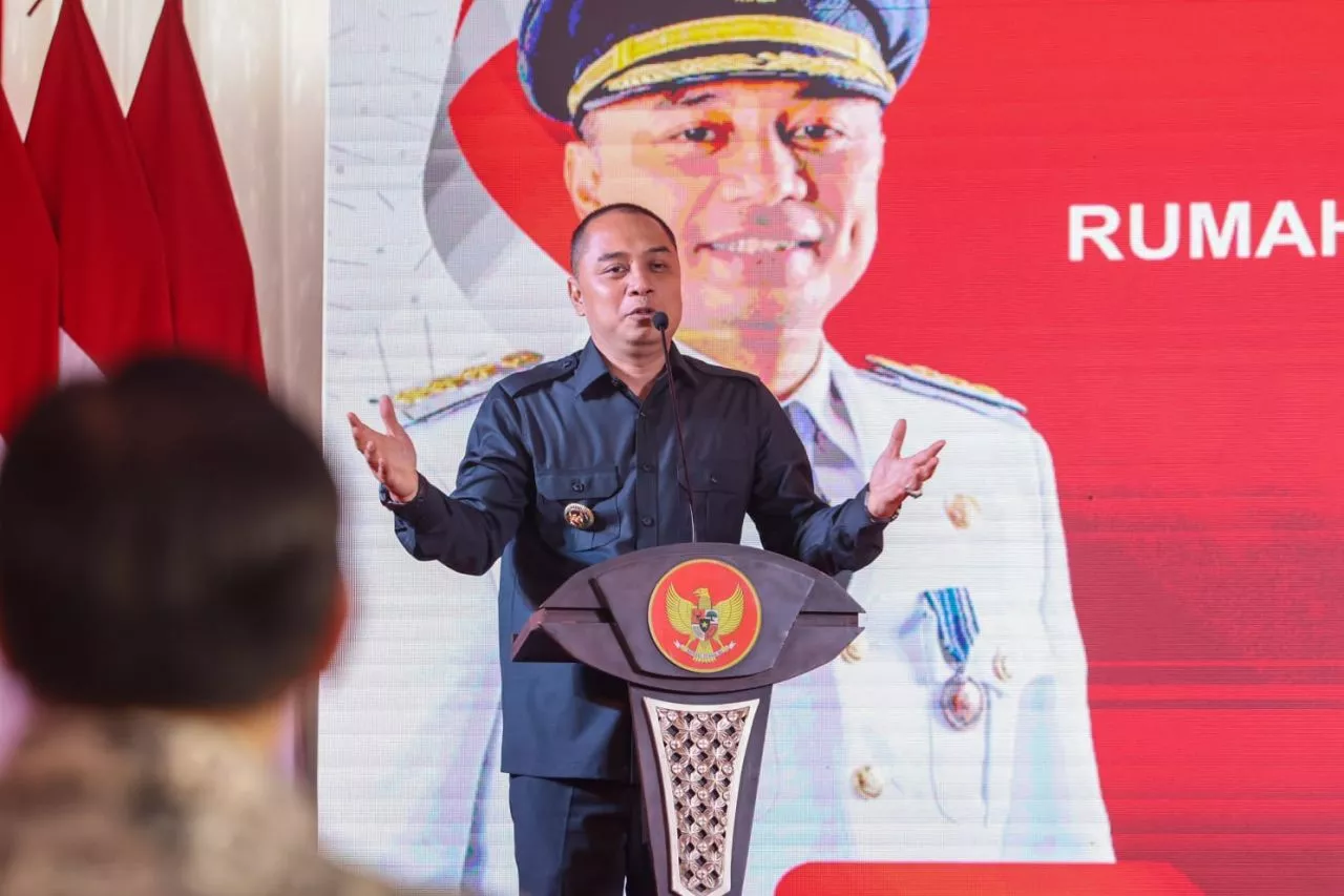 Seluruh Surabaya Telah Teraliri PDAM, Wali Kota Eri: 2024 Air Sehat untuk Masyarakat
