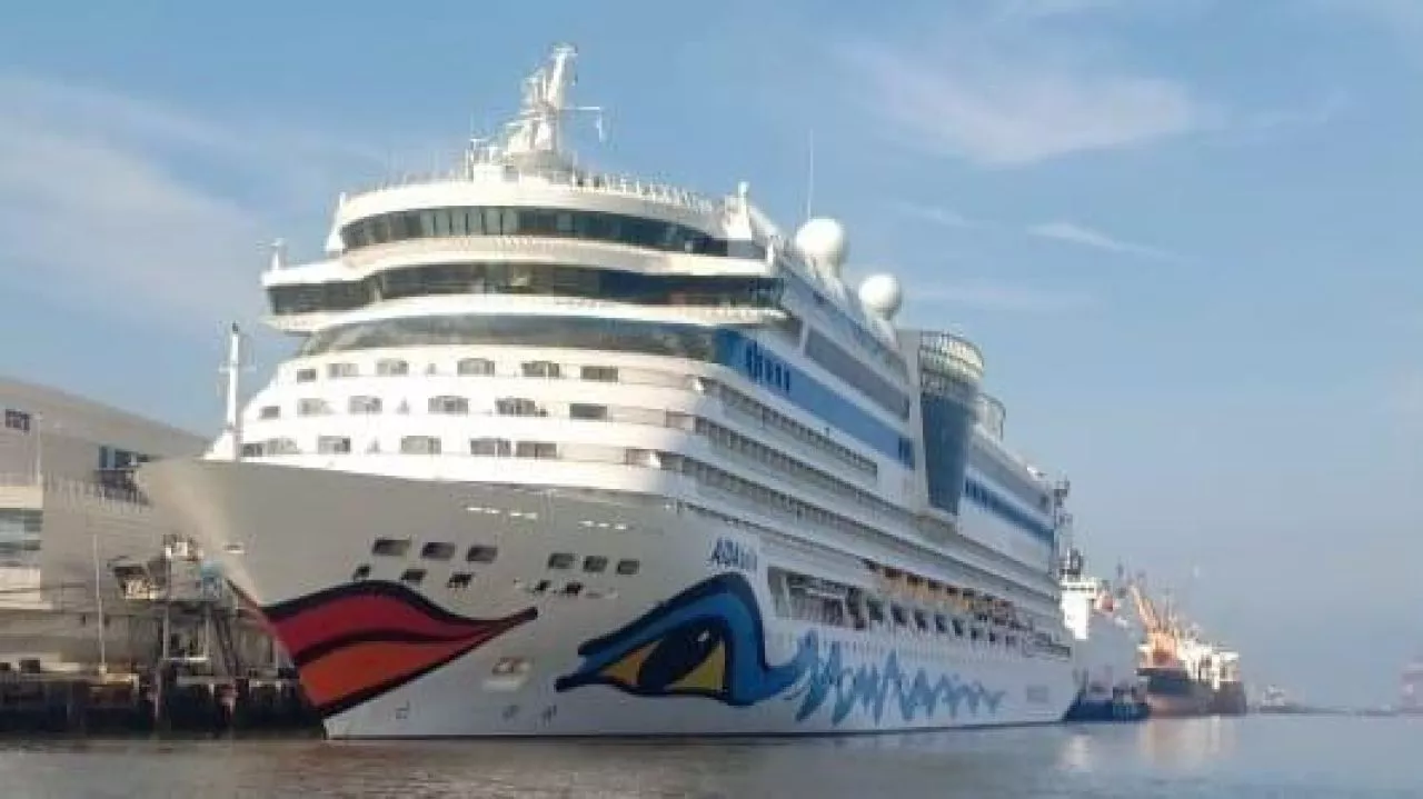Dikunjungi Kapal Pesiar MV.Aidabella Italia, Pelindo 3 Promosikan Wisata Surabaya