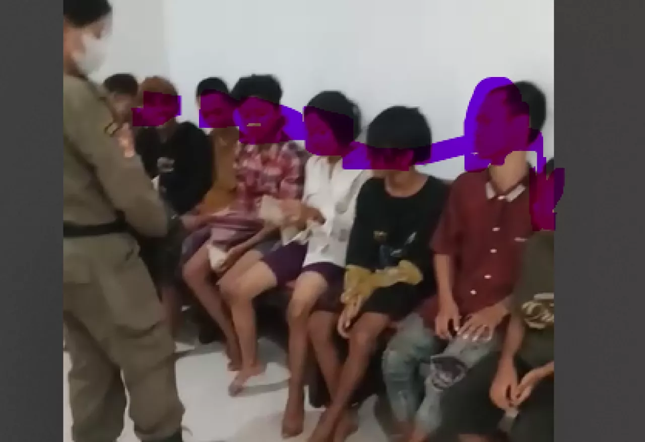 Meresahkan! 10 Remaja di Surabaya Kecanduan Ngelem, Salah Satunya Hamil
