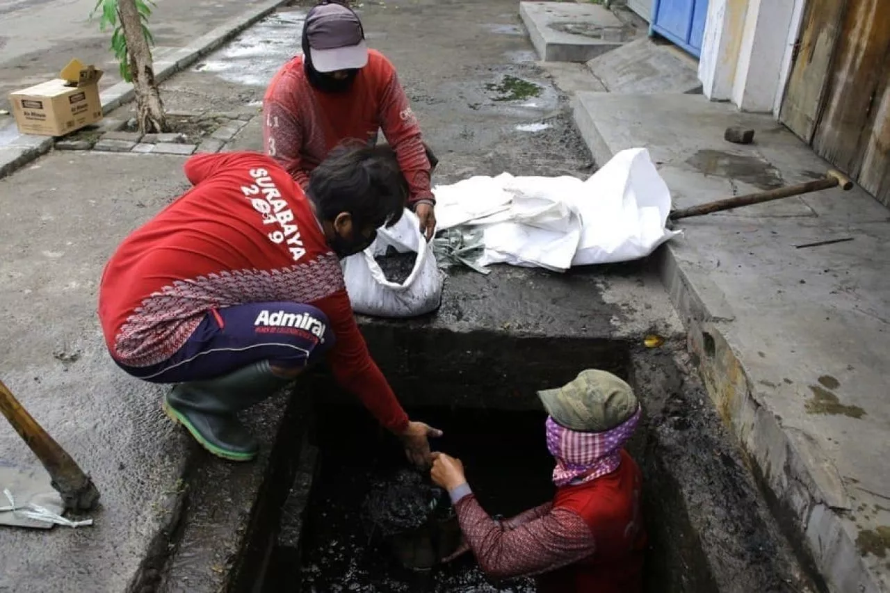 Hujan Deras Masih Berdampak Banjir, Begini Penjelasan Pemkot Surabaya