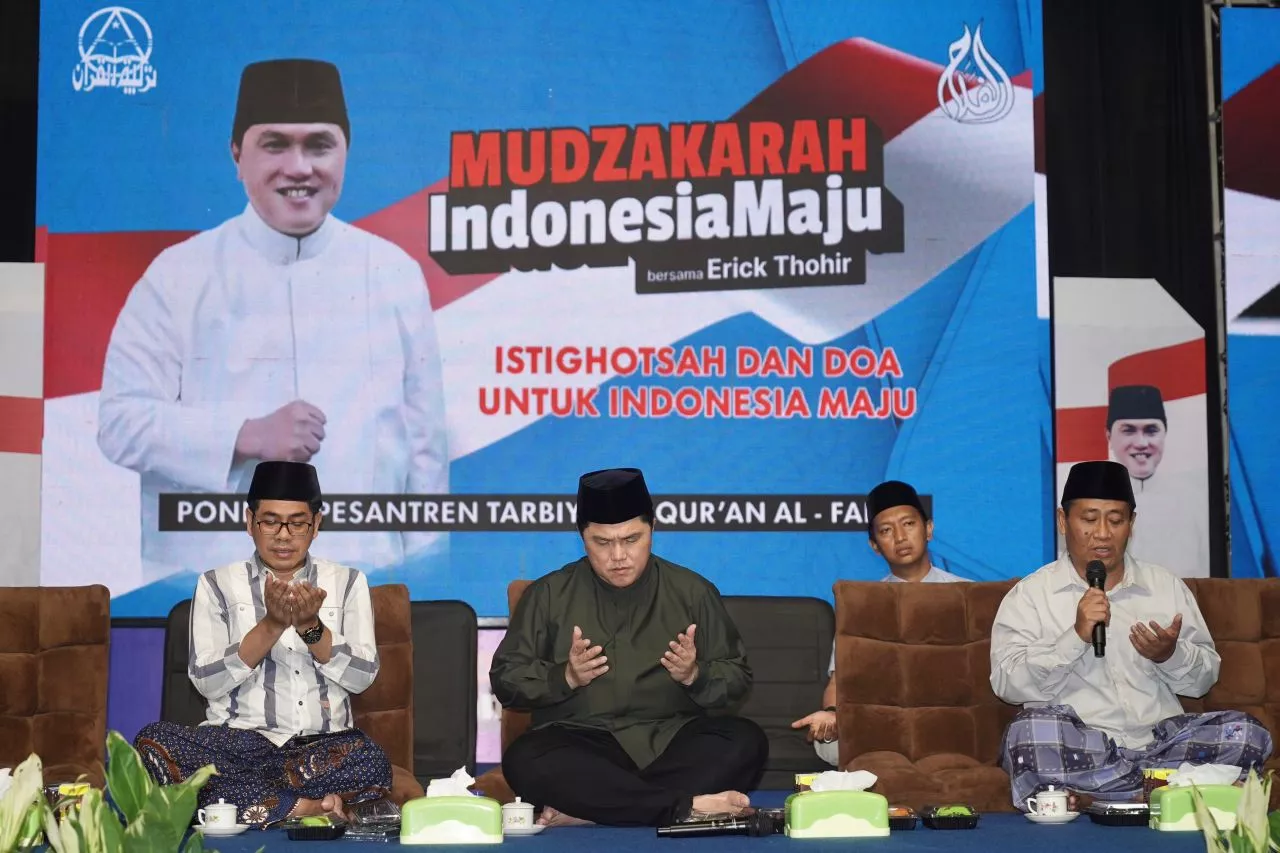 Erick Thohir Minta Doa Para Masyaikh Ponpes Ploso untuk Kemenangan Prabowo-Gibran