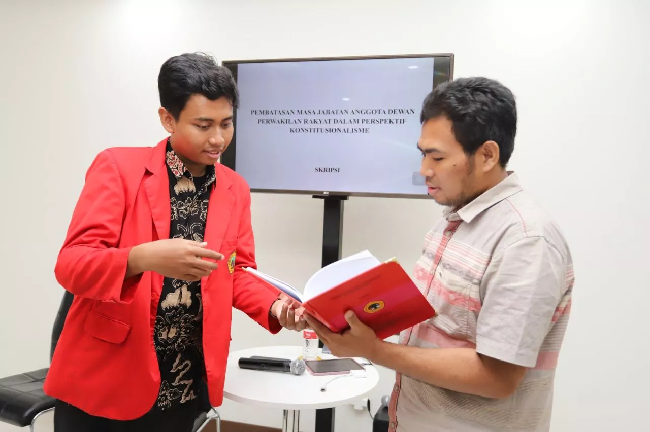 Tidak Ada Aturan Batasan Masa Jabatan Anggota DPR, Mahasiswa Untag Surabaya Sarankan Amandemen UUD NRI 1945