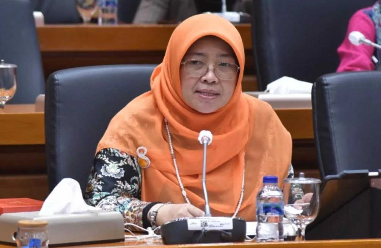 Begini Tanggapan Komisi IX DPR RI Terkait Pemecatan Ratusan Nakes dan Bidan