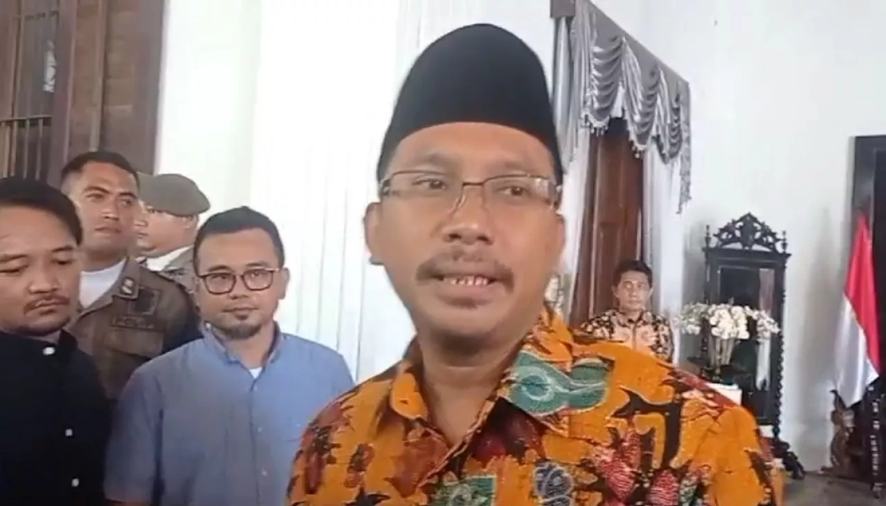 Mangkir Panggilan Karena Sakit, KPK Jenguk Bupati Sidoarjo di Rumah Sakit
