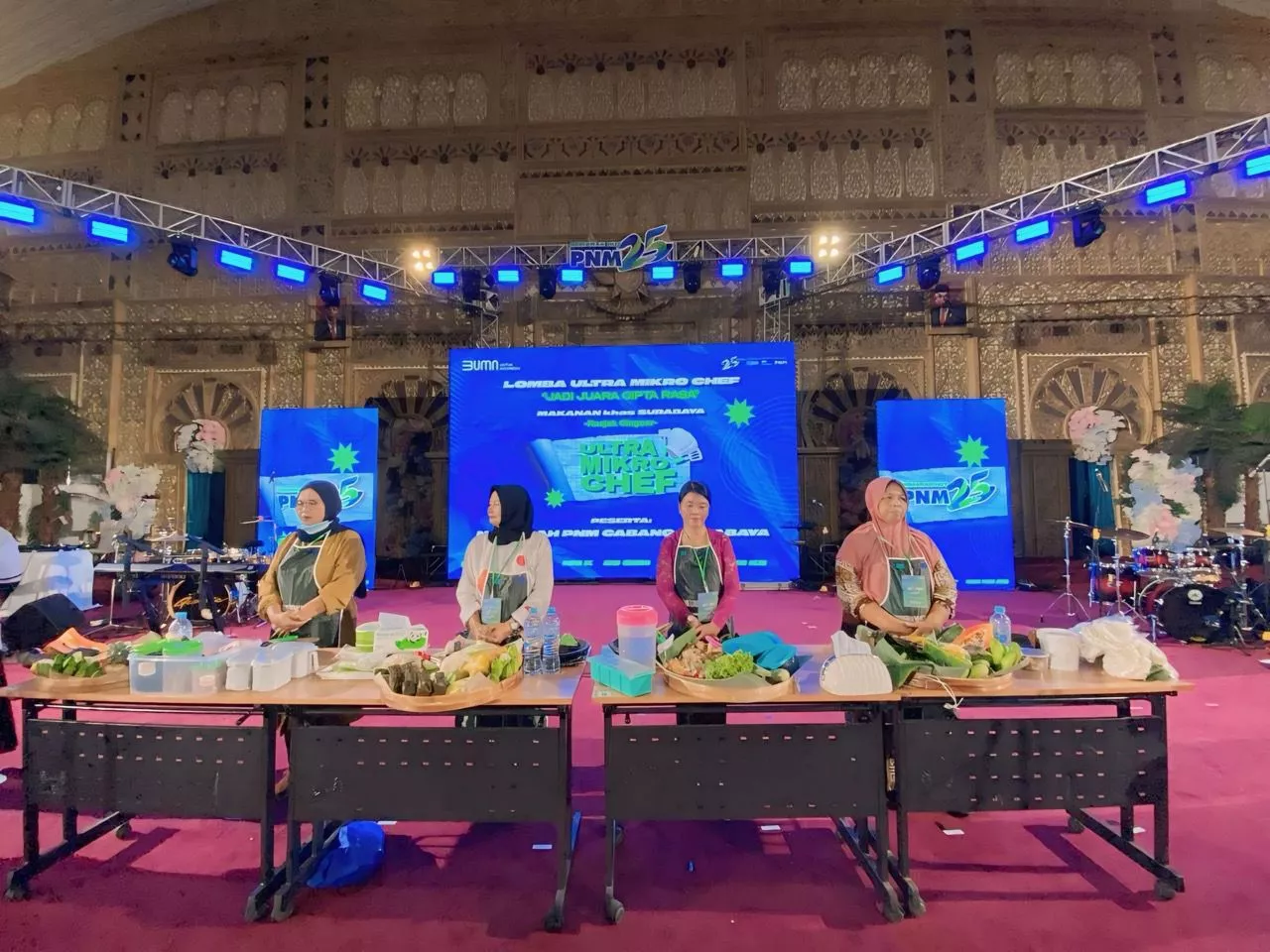 HUT ke-25, PNM Cabang Surabaya Gelar Lomba Masak Rujak Cingur untuk Nasabah Mekaar