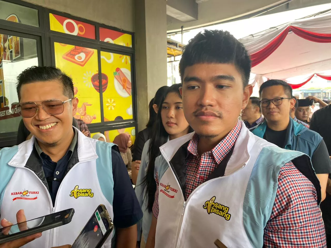 Ketum PSI Gelar Karpet Merah Pemilik Kebab Baba Rafi Maju Pilwali Surabaya