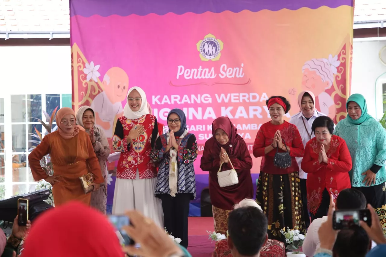 Pemkot Surabaya Tambah Anggaran Karang Werda