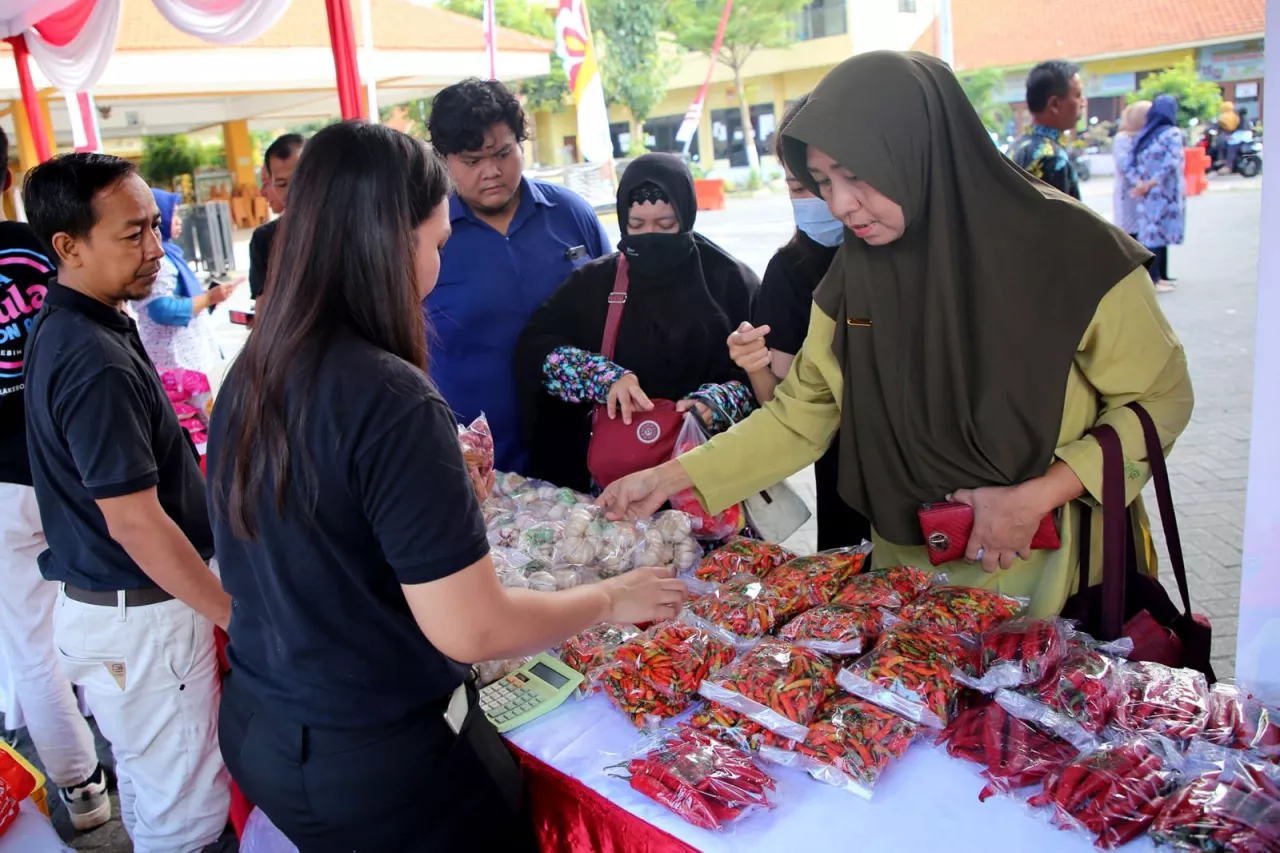 Pemkot Surabaya Gelar Gerakan Pangan Murah Tiap Bulan