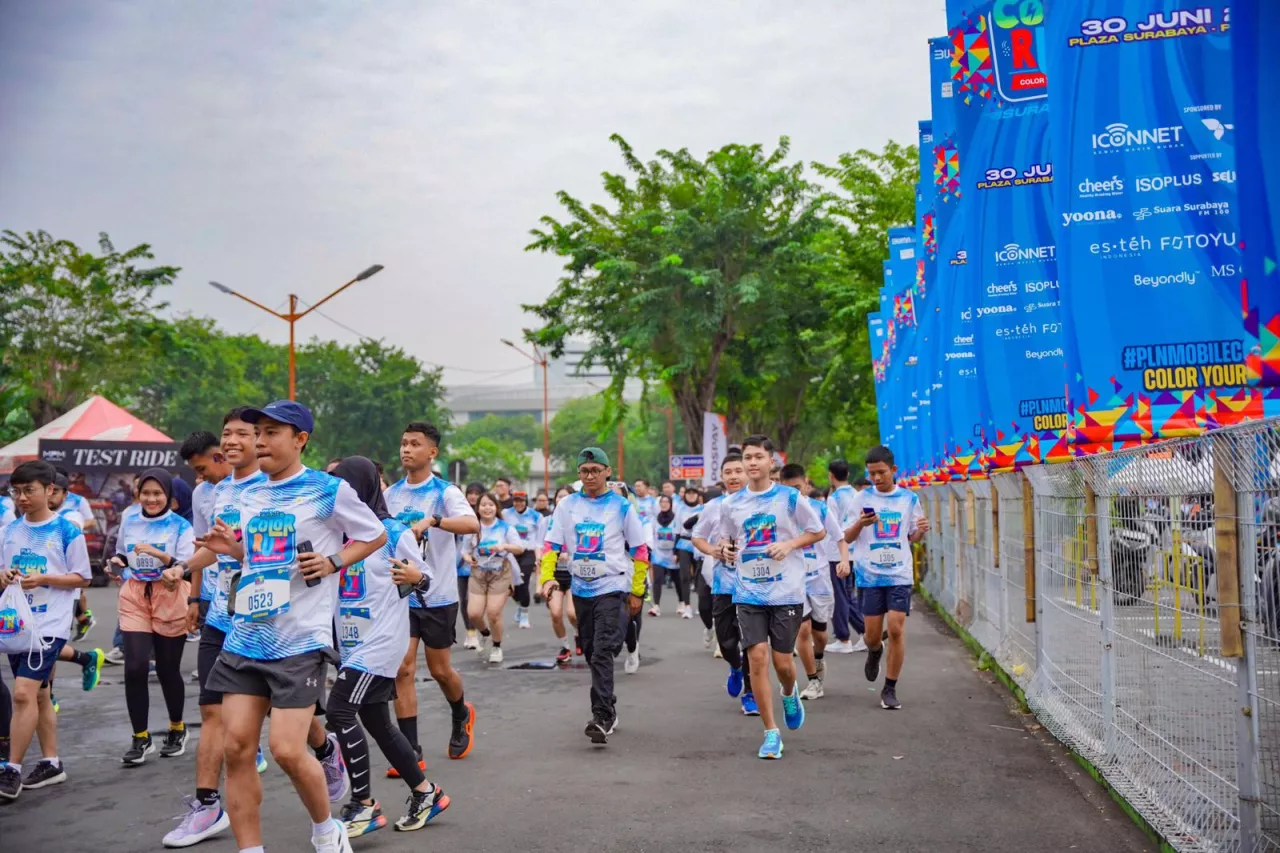 Sukses Digelar, PLN Mobile Color Run 2024 Diikuti 1.500 Pelari