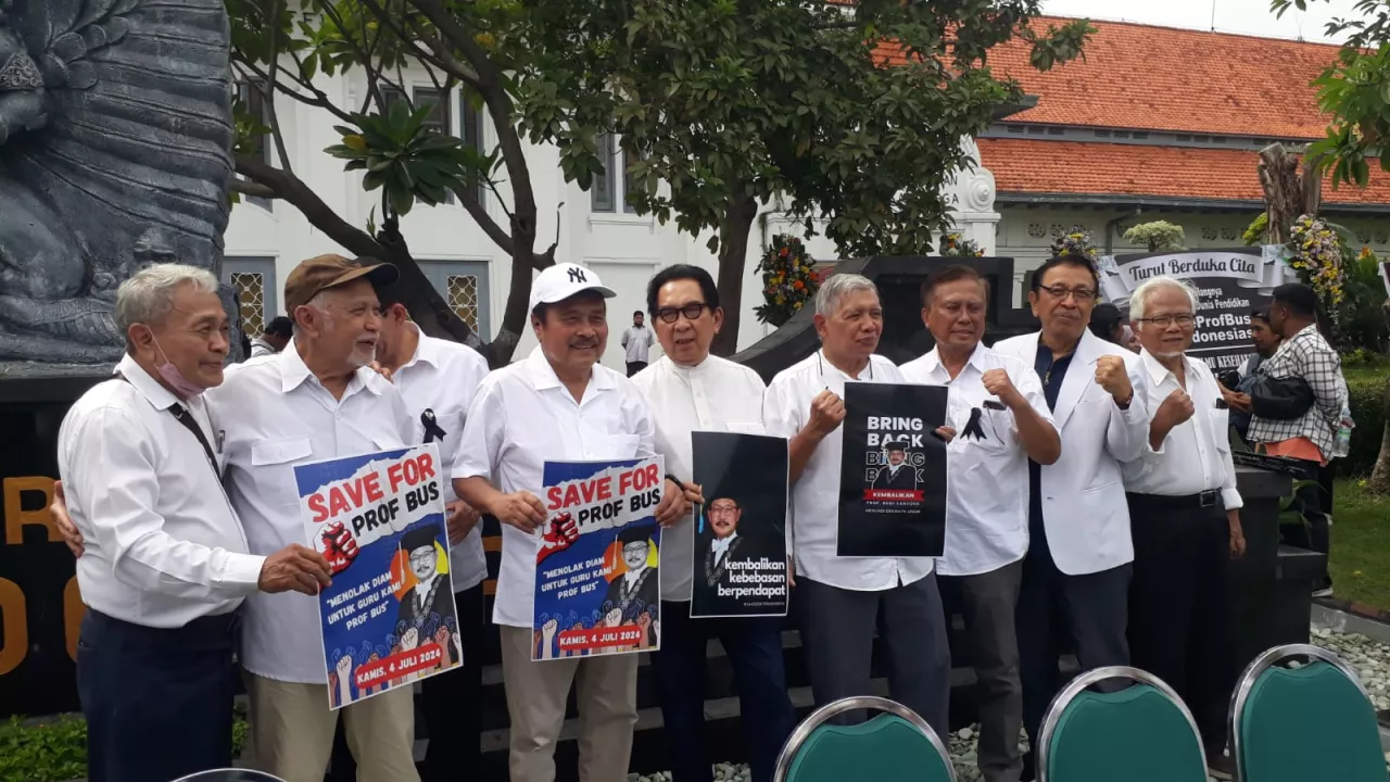 Dinilai Tak Adil, Pencopotan Prof Budi Santoso Jadi Sorotan Dokter Indonesia