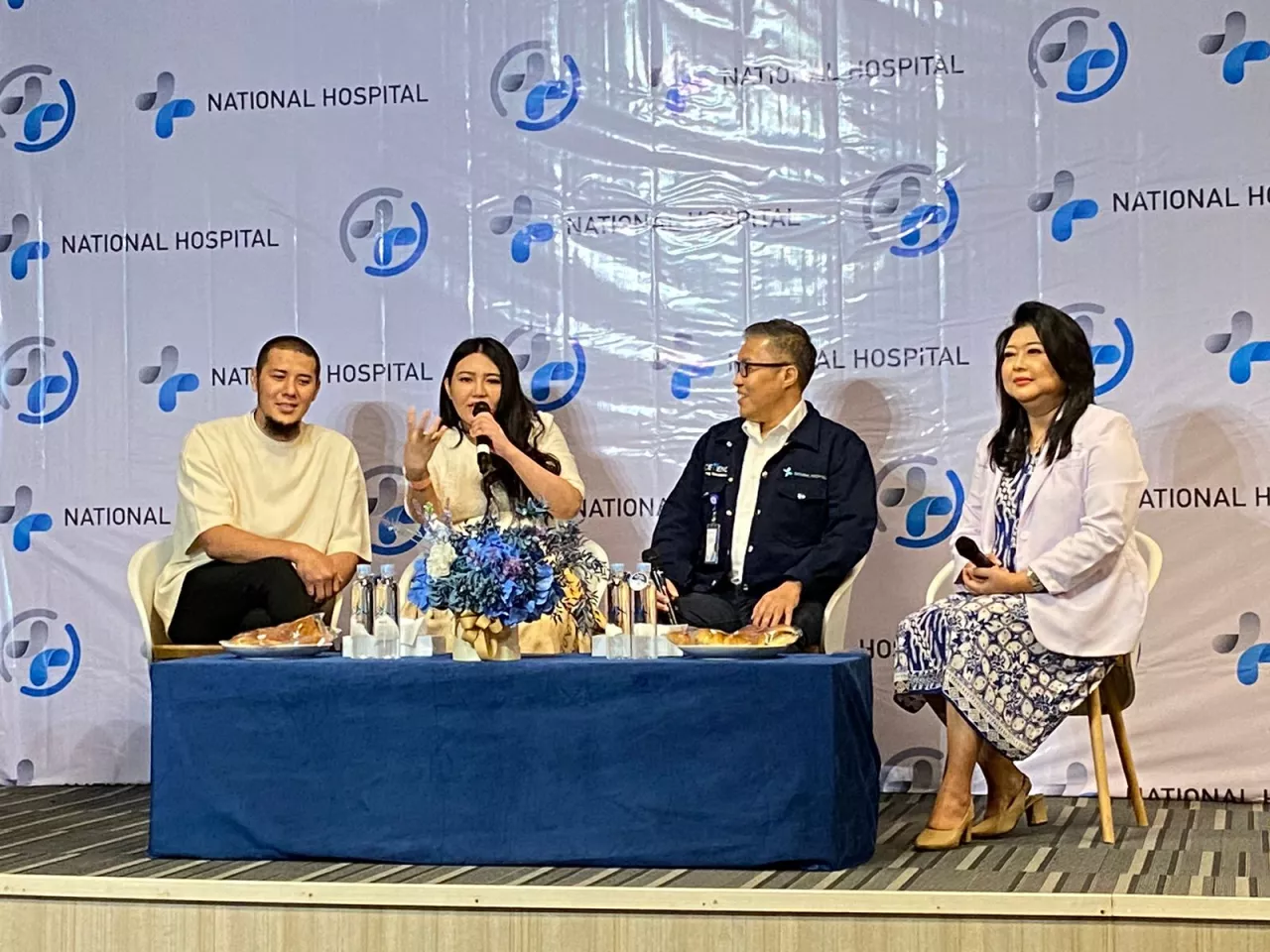 Via Vallen Bagi Pengalaman Lahir Ceasar Anak Pertama di National Hospital