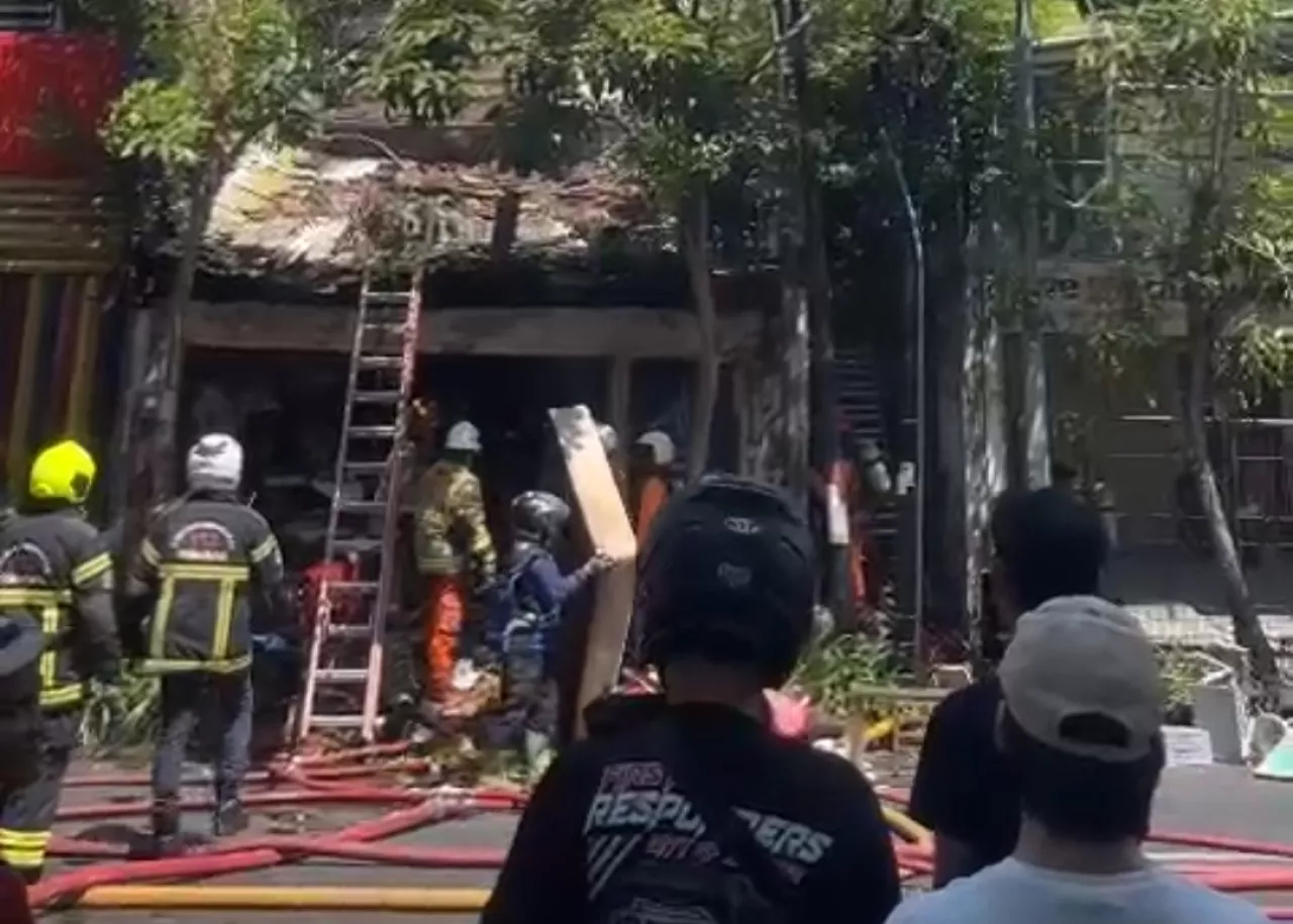 Ruko Penuh Sampah di Jalan Kertajaya Terbakar, Pemilik Diduga Hoarding Disorder