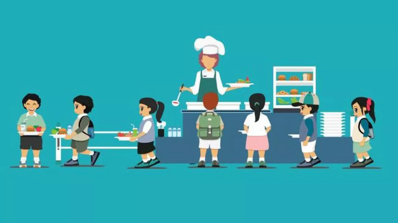 Relawan Eri Cahyadi Sambut Antusias Simulasi Makan Bergizi Gratis di Surabaya
