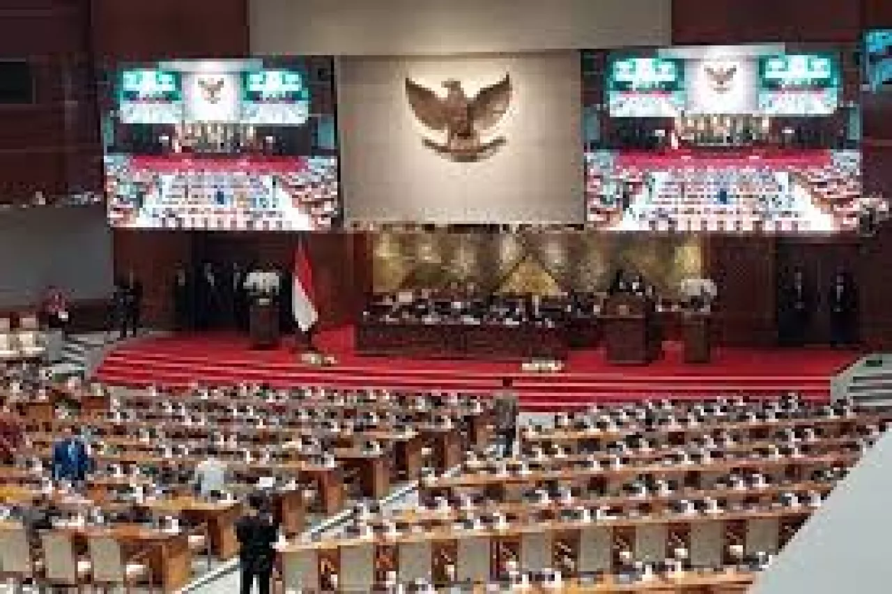DPR RI Pastikan RUU Pilkada Tidak Disahkan Hari Ini