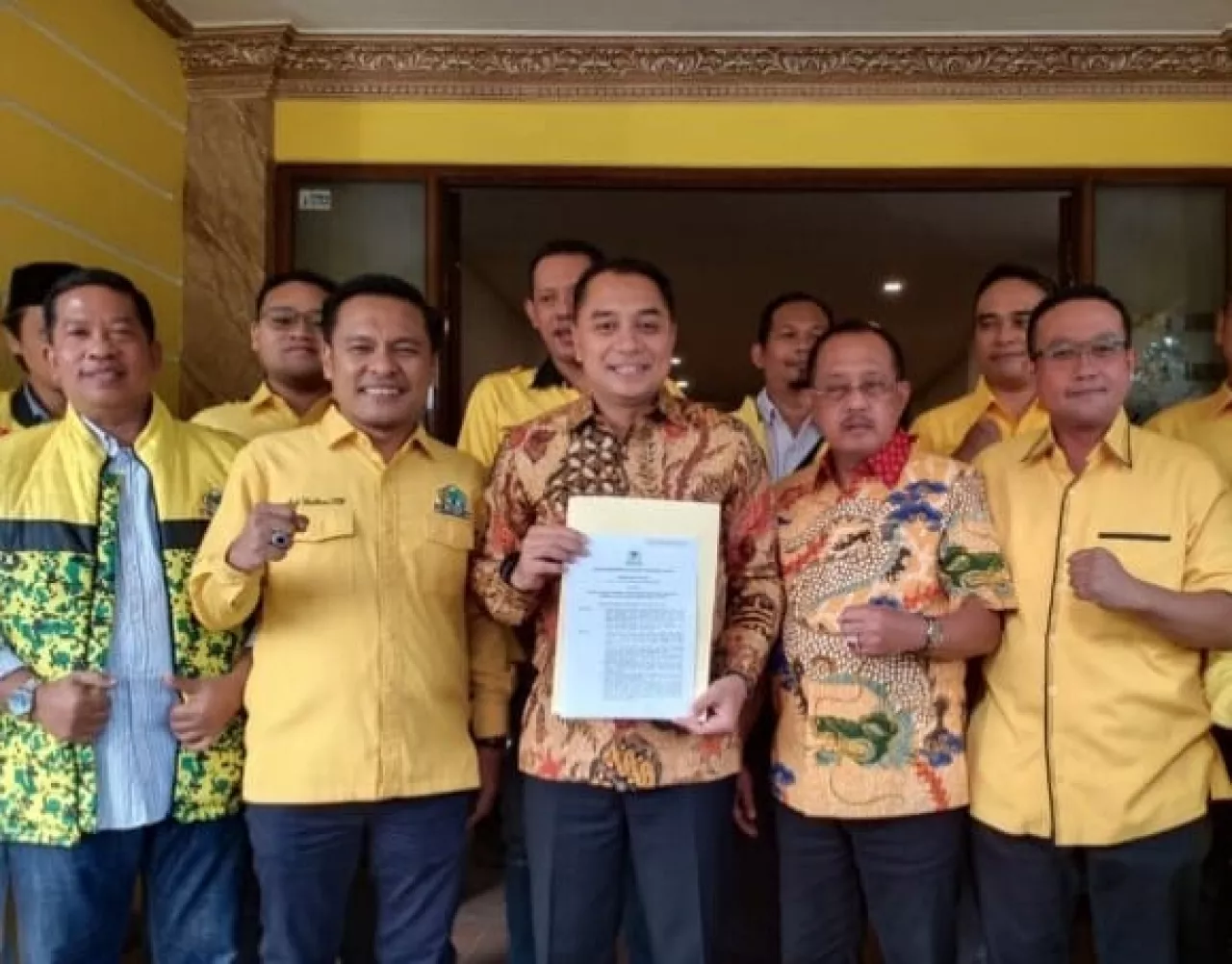 Ini Pertimbangan Partai Golkar Beri B1-KWK ke Pasangan Eri-Armuji