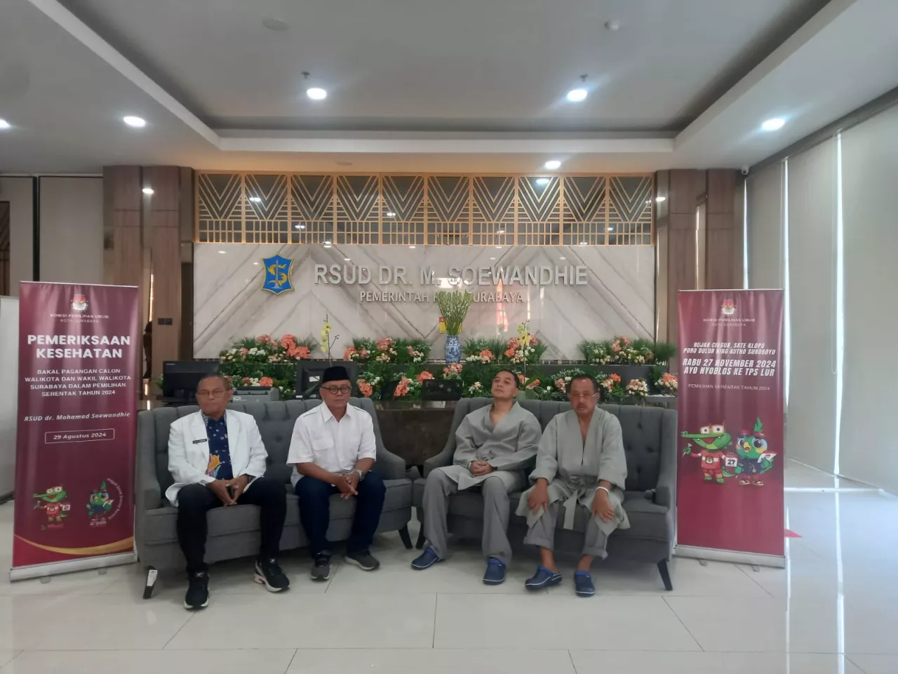 Pasangan Eri-Armuji Jalani Rangkaian Tes Kesehatan