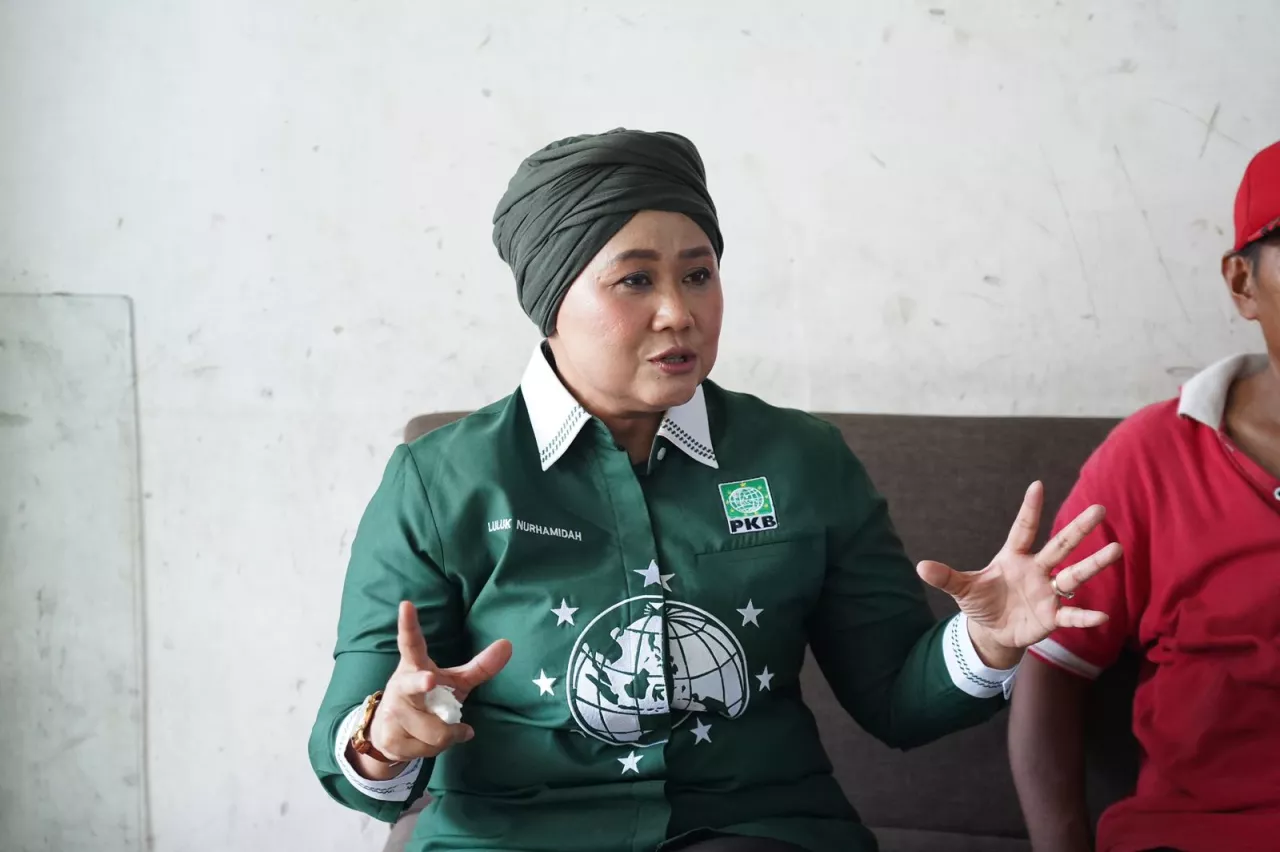 Khofifah-Emil Hadiri Rapimda Perangkat Desa, Luluk: Demokrasi Tidak Sehat