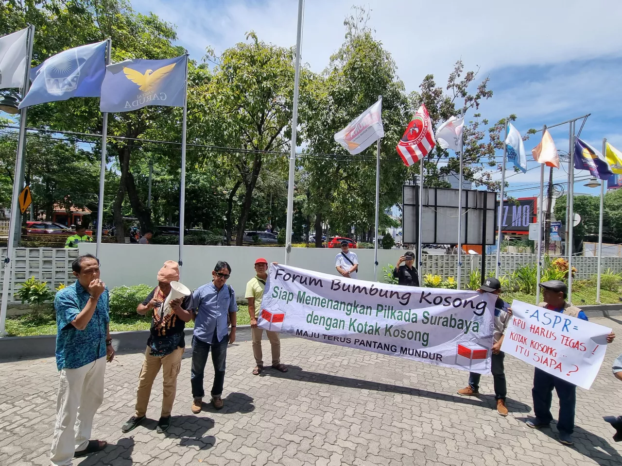 KPU Surabaya Persilakan Masyarakat Kampanye Kotak Kosong