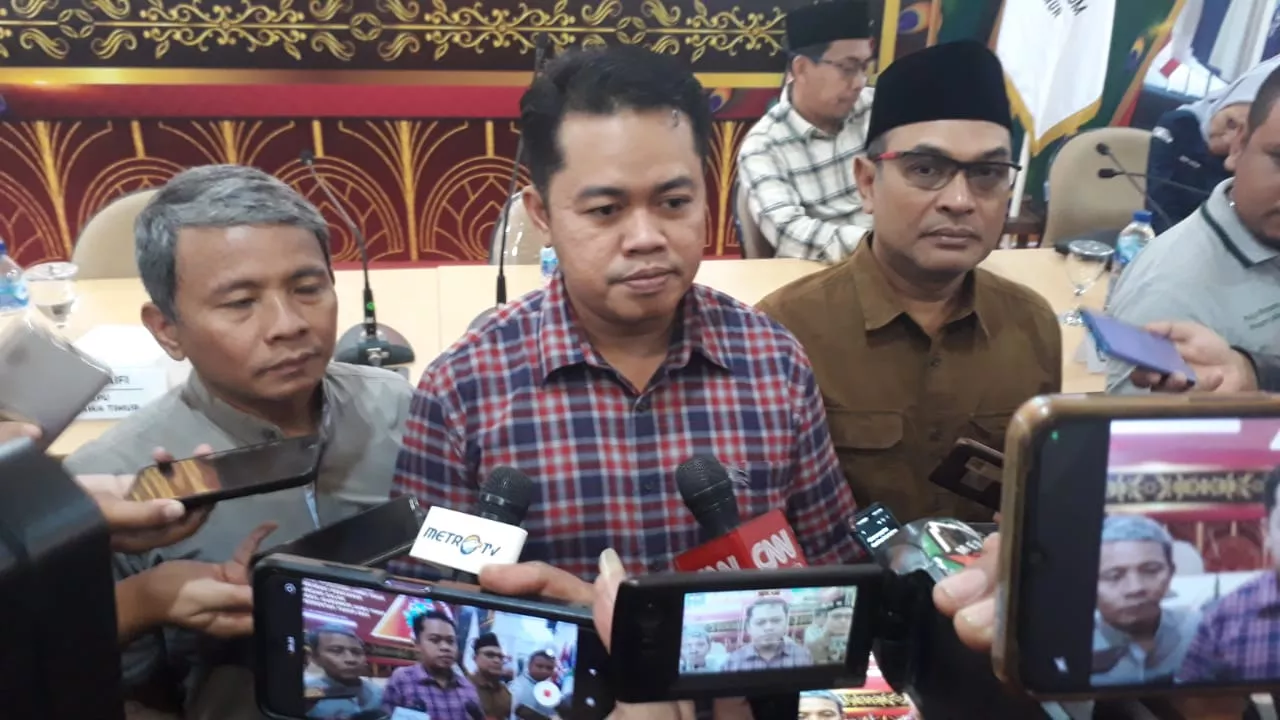 Pasca Pleno Tertutup, KPU Jatim Tetapkan Tiga Bacagub sebagai Cagub Jatim