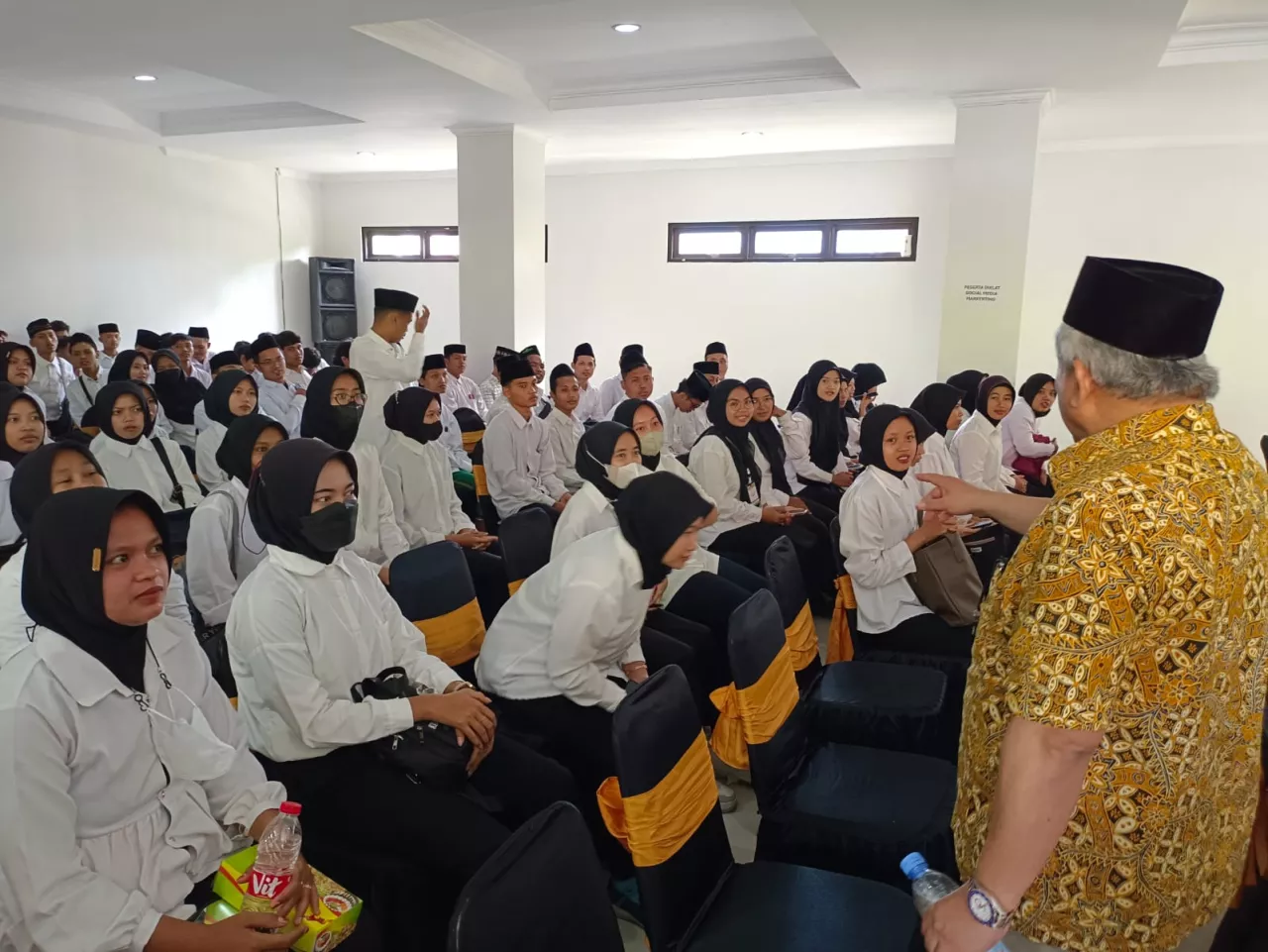 Balai Diklat Industri Gelar Pelatihan Vokasi Digital untuk Ratusan Santri 