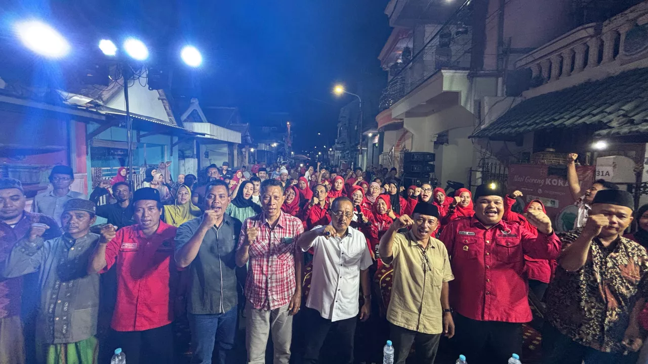 Lewat Sapa Warga, PDIP Surabaya Gaspol Dukung ErJi dan Risma-Gus Hans