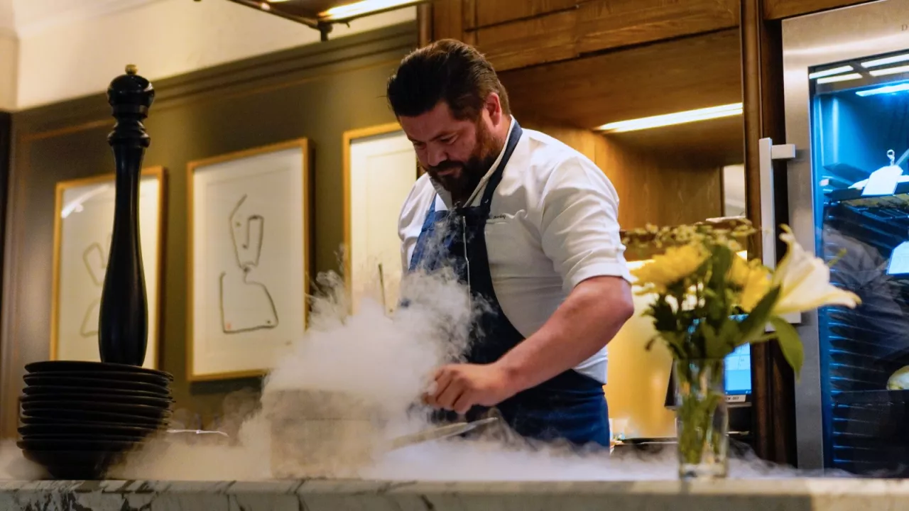 JW Marriot Hadirkan Uppercut Steakhouse, Modern Fine Dining Chef Blake Thornley