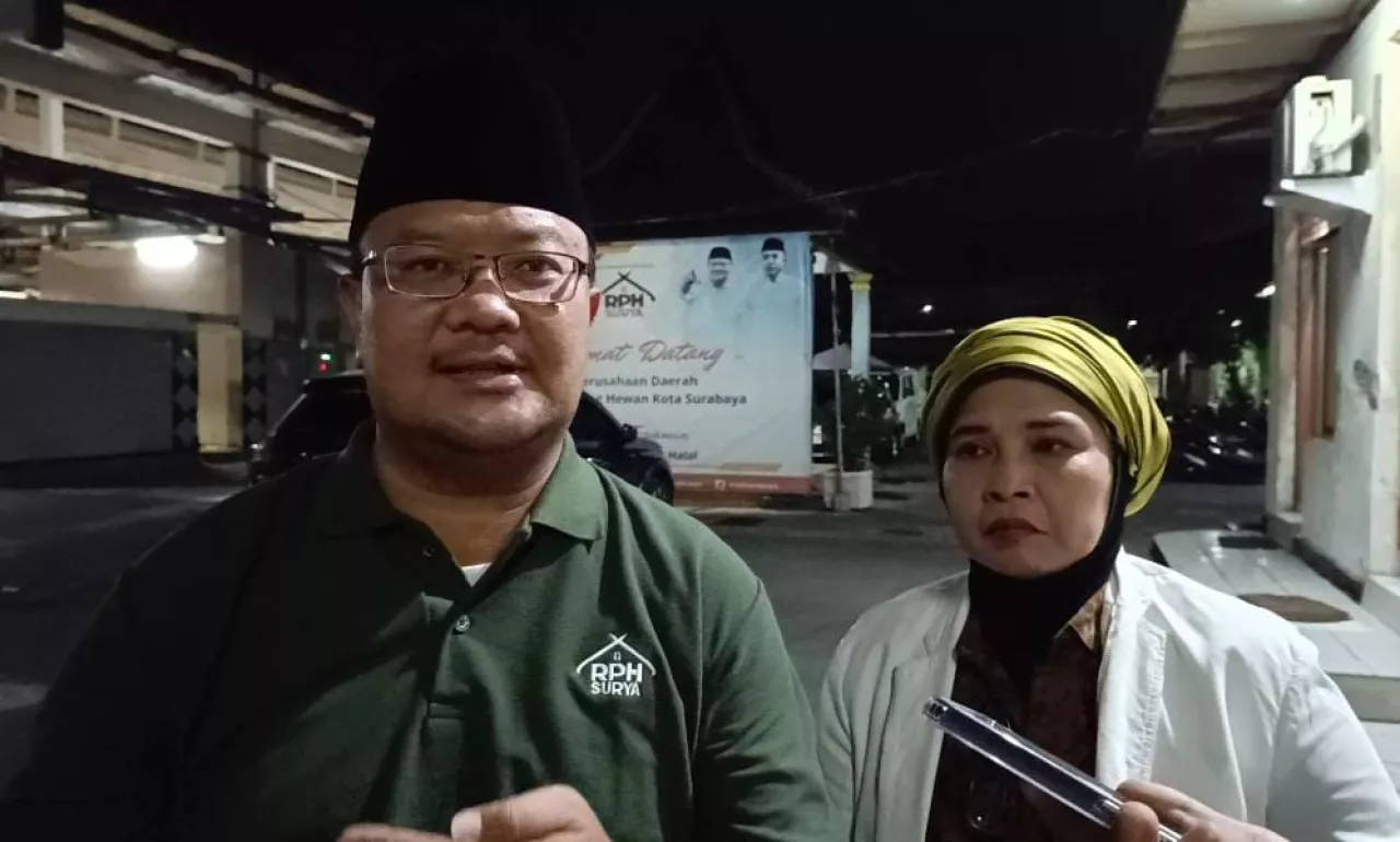 Usai Viralnya Video Sapi Ditembak, RPH Surabaya Pastikan Harga Daging Stabil