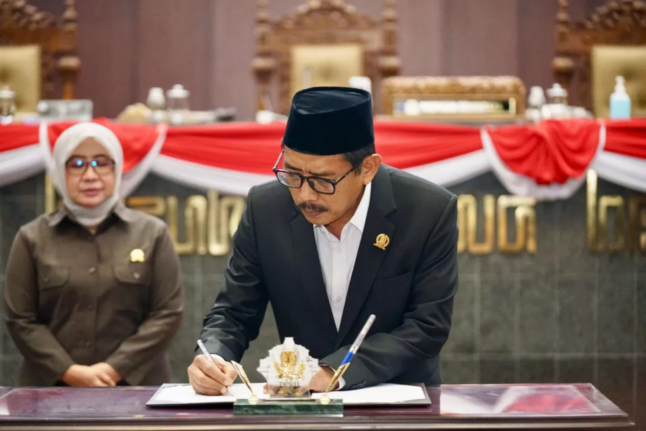DPRD Jatim Ragu APBD Jatim 2025 Bisa Diketok Sesuai Target