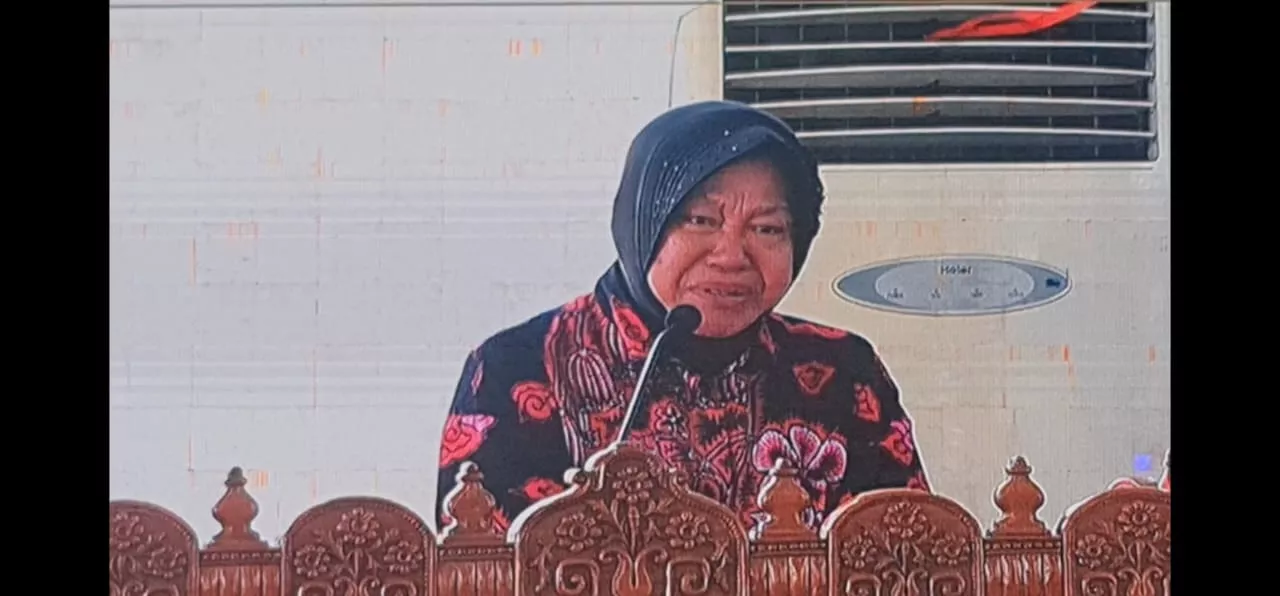Pesantren Shiddiqiyah Jombang Bangun Rumah Warga Miskin, Risma Terharu