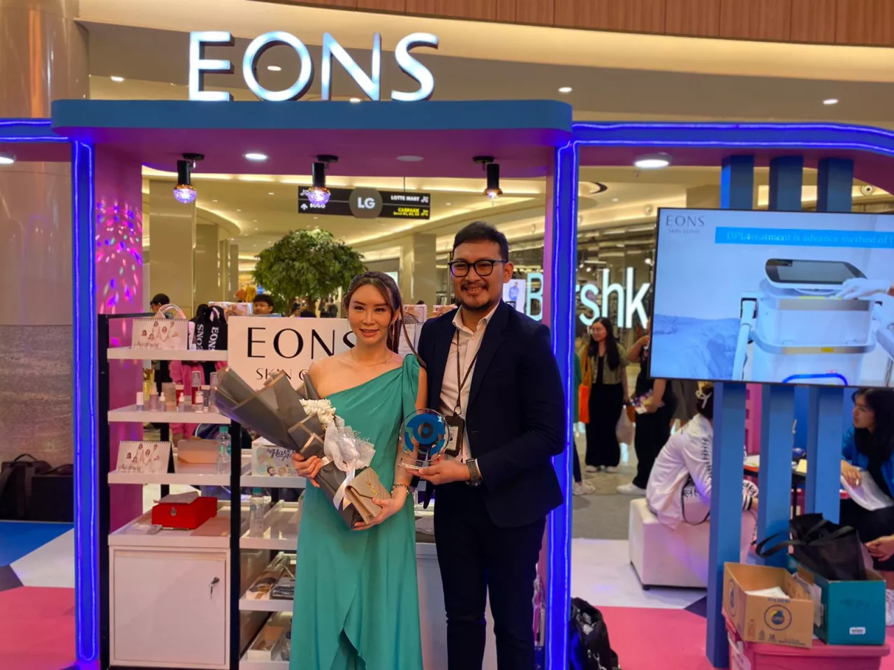 Kolaborasi EONS Clinic - Endocare Hadirkan Perawatan Atasi Penuaan Dini