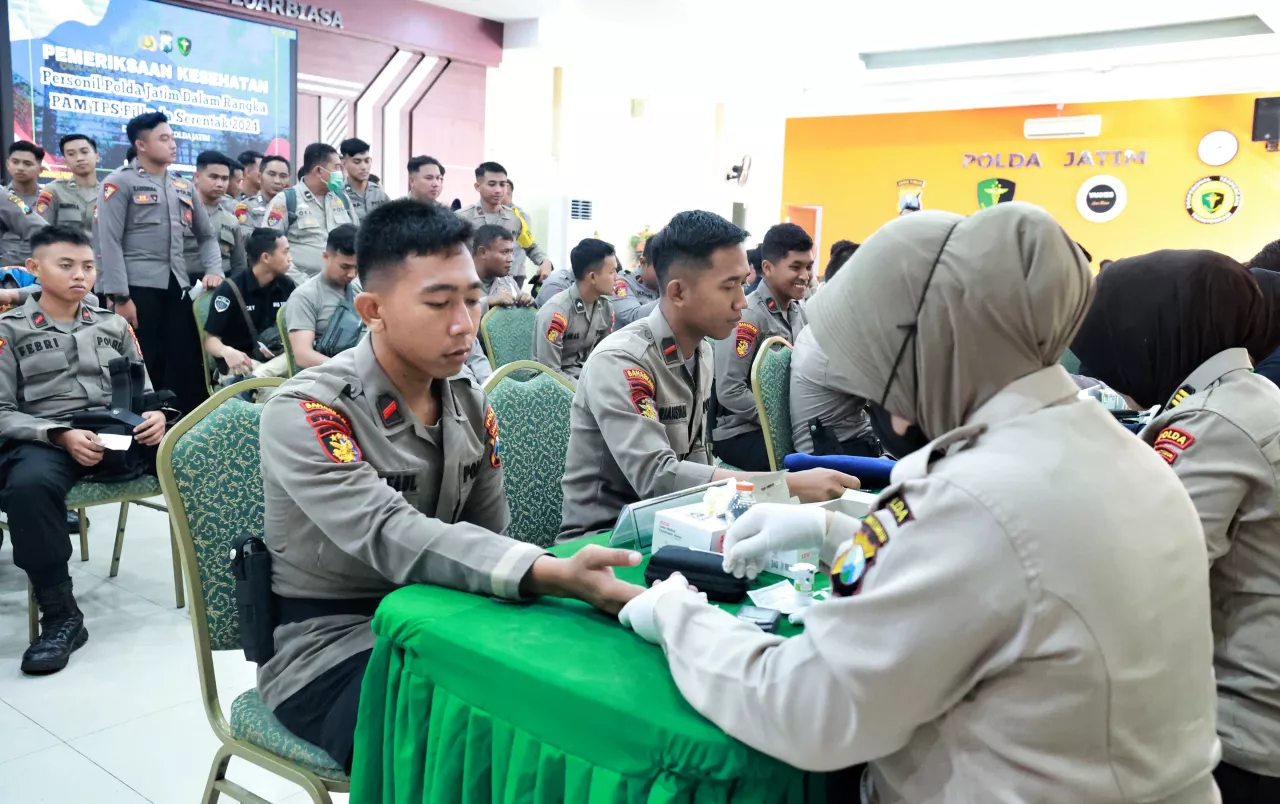 Polda Jatim dan Polres Jalani Tes Kesehatan Jelang Pengamanan Pilkada 2024