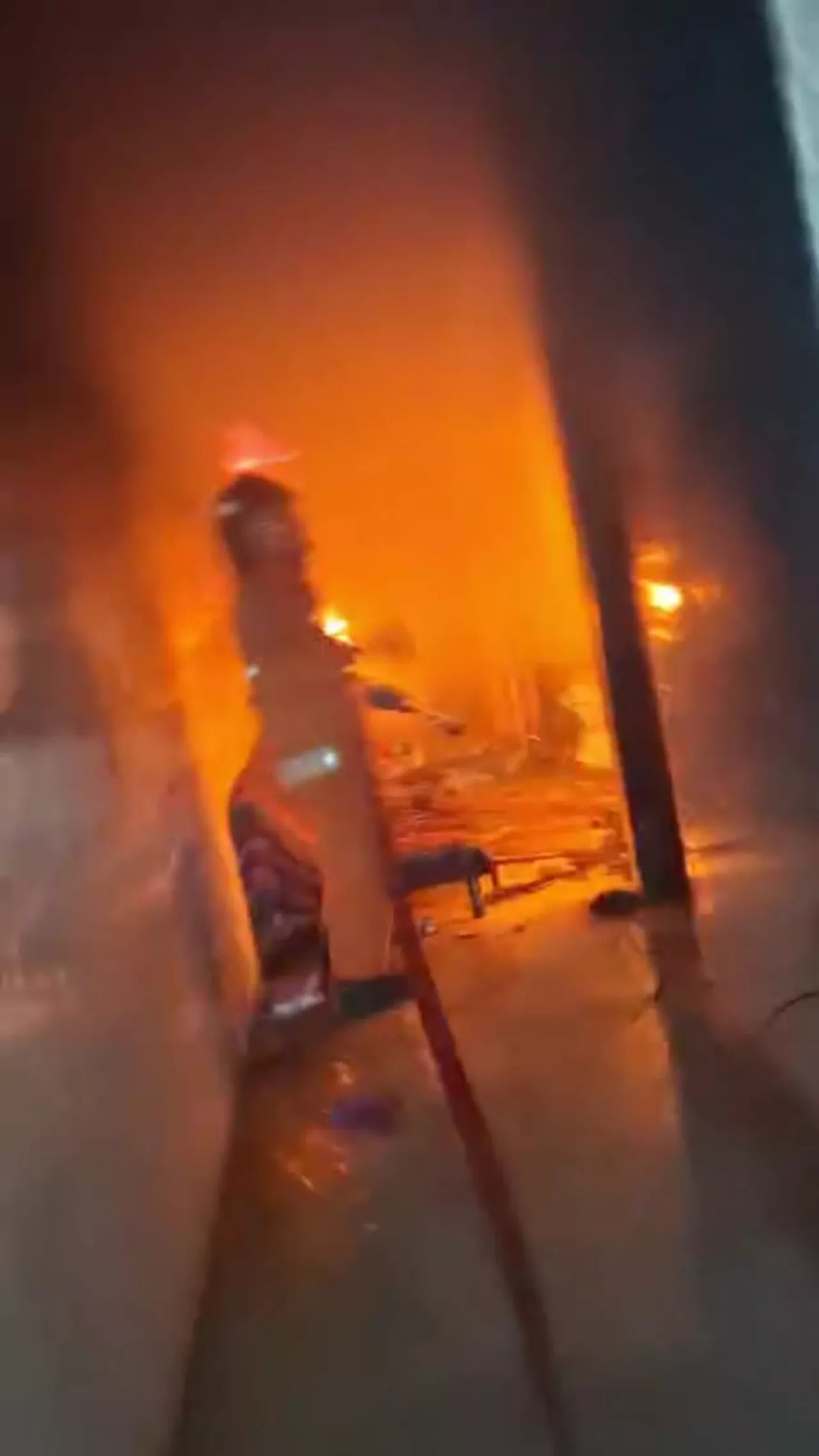 Kebakaran Rumah di Sidotopo Surabaya, Kamar Tidur dan Dapur Ludes Tak Tersisa