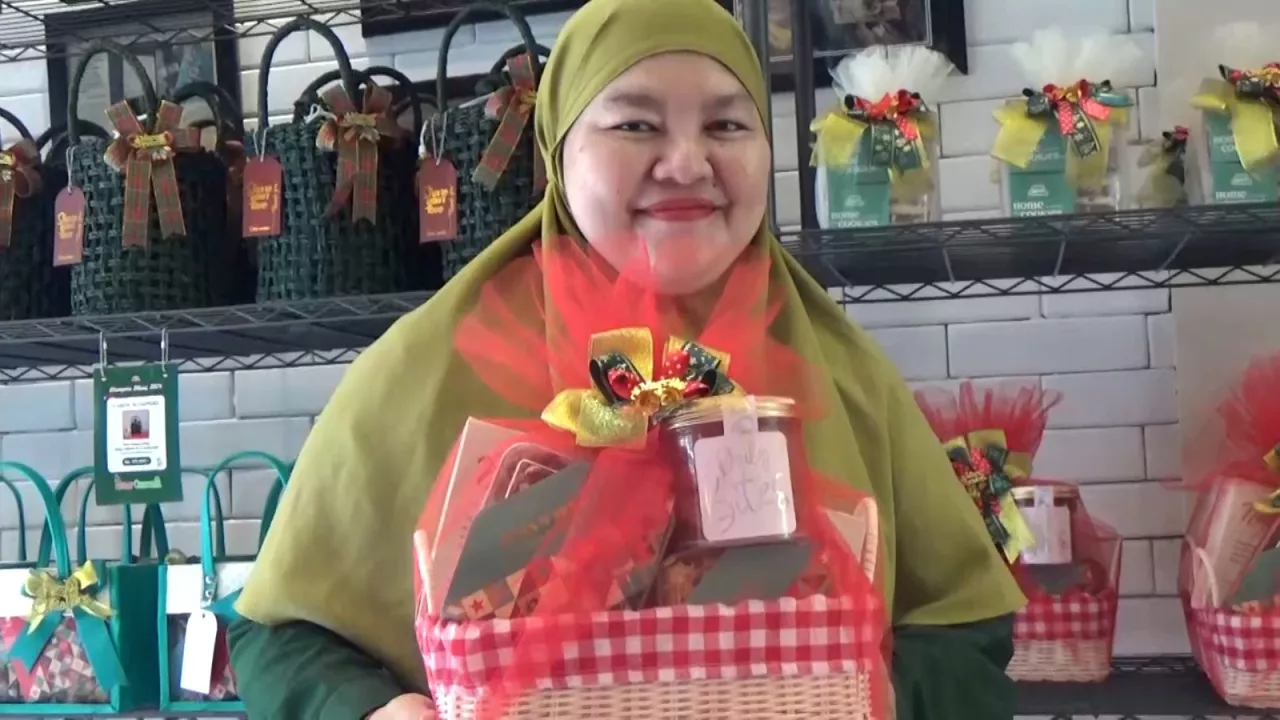 Cuan Manis Jelang Natal, Bisnis Hampers di Surabaya Banjir Orderan