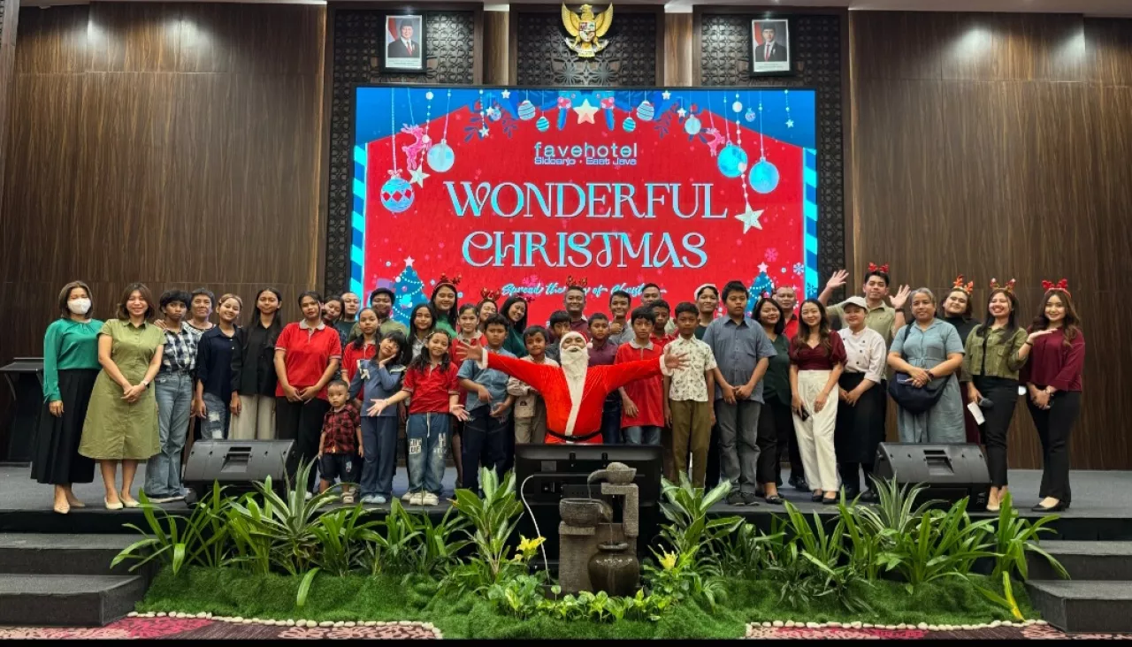 Everybody’s Favorite, Fave Hotel Sidoarjo Ajak Anak DORKAS Nonton Bareng