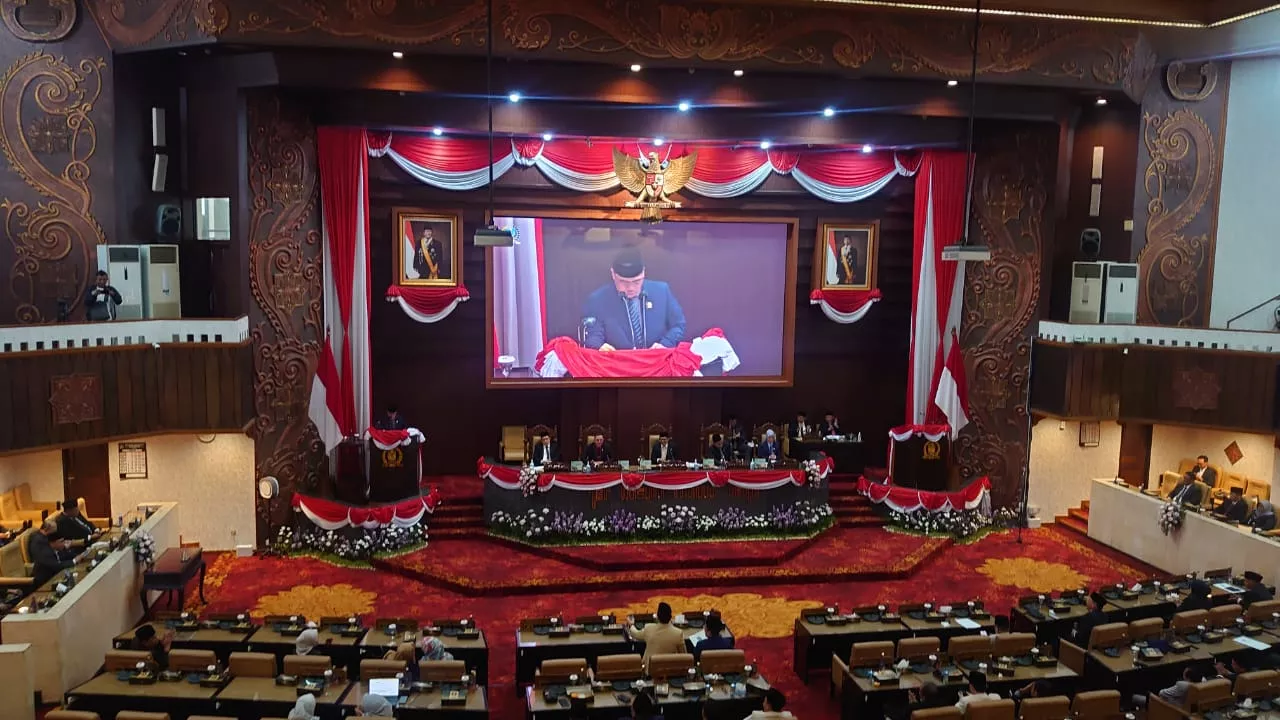 DPRD Jatim Resmi Transformasikan PT BPR Jatim Menjadi Perseroda