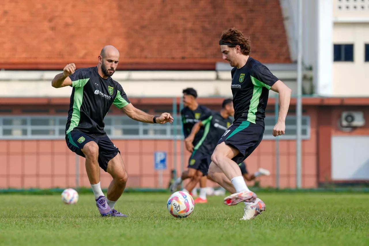 Persebaya Surabaya Siap Tempur Hadapi PS Sleman di Putaran Kedua Liga 1