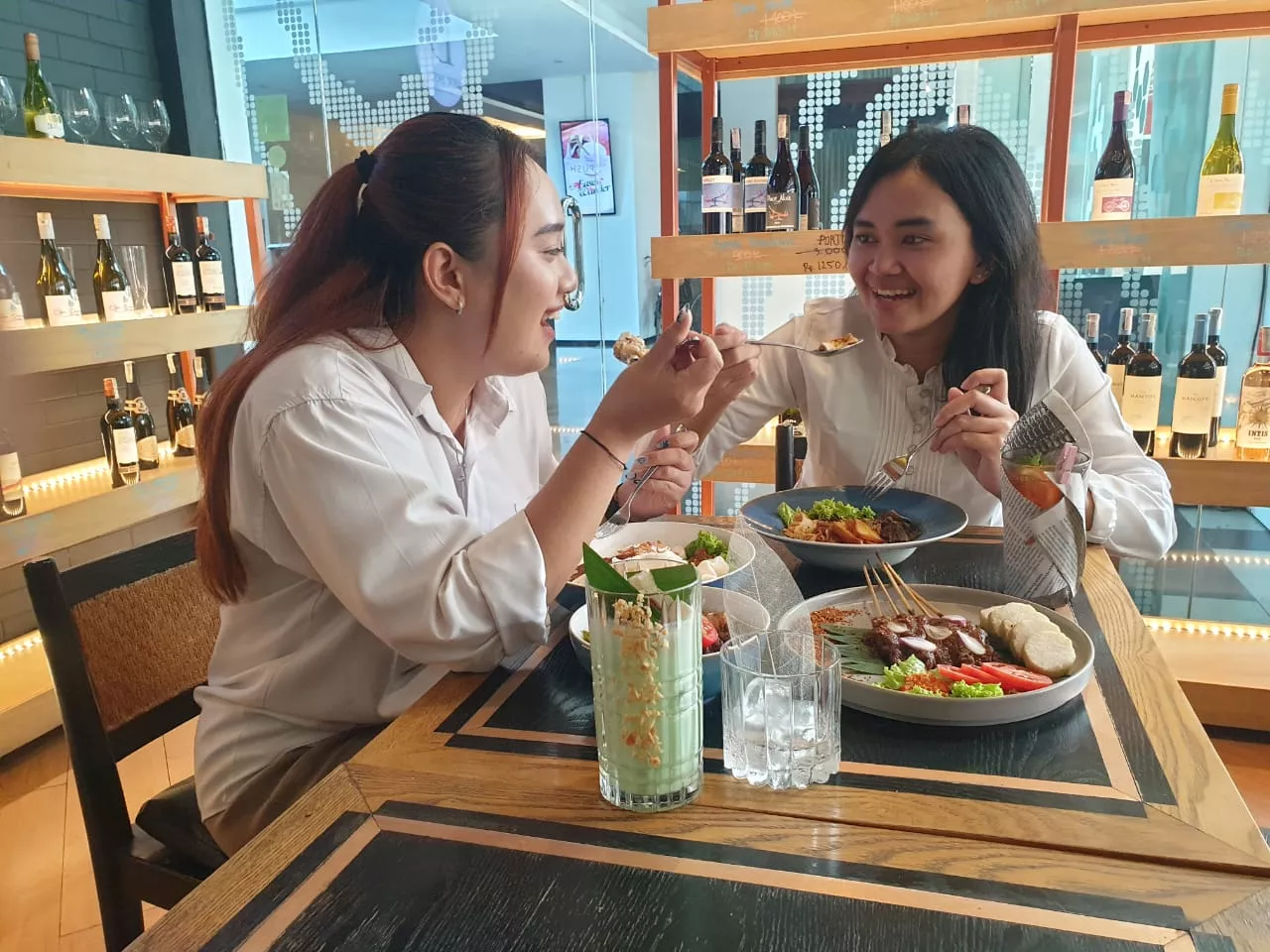 Like a Local, Kampanye Kearifan Lokal Artotel Ts Suites Surabaya