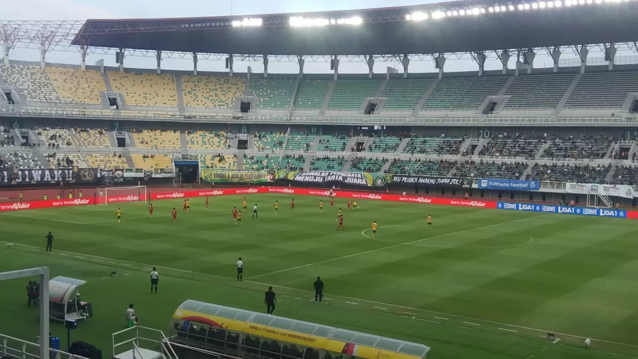 Malut United Taklukkan Persebaya dengan Skor Telak 2-0