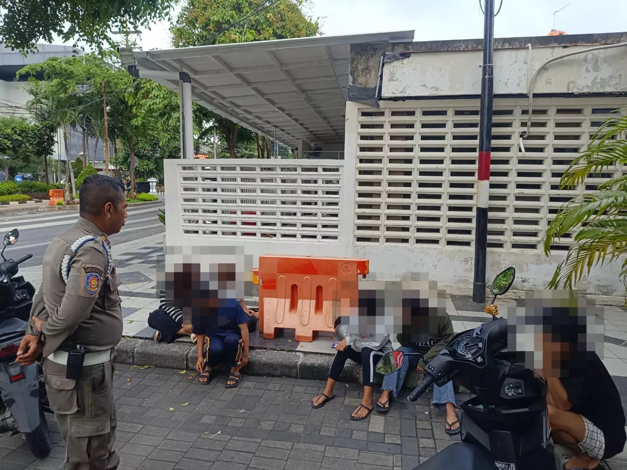 Saling Ejek saat Live TikTok, Enam Remaja Putri di Surabaya Berkelahi