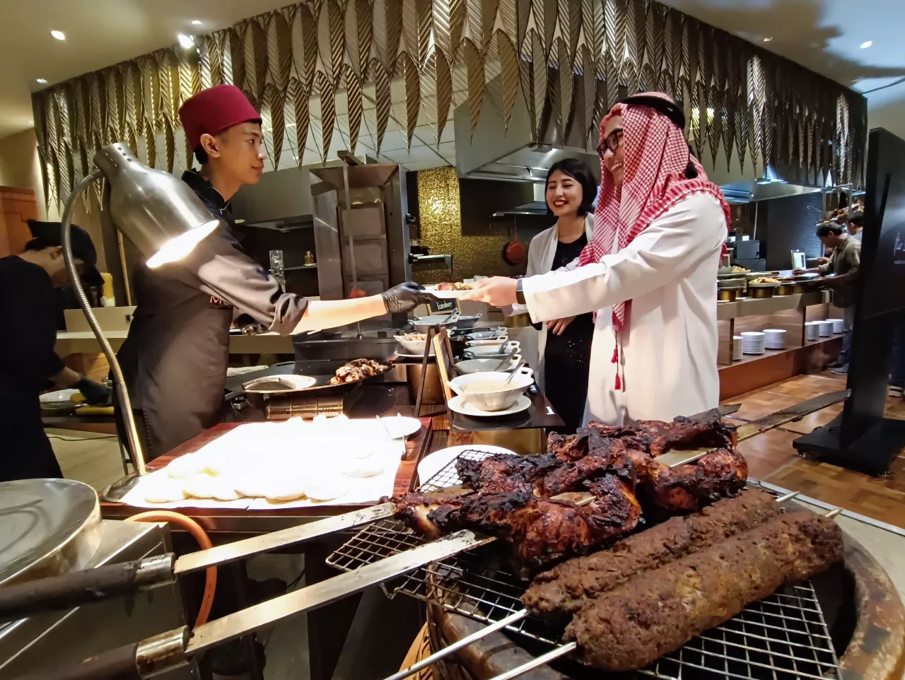 Buka Puasa dengan Cuisin Timur Tengah, MORAZEN Sajikan 200 Menu