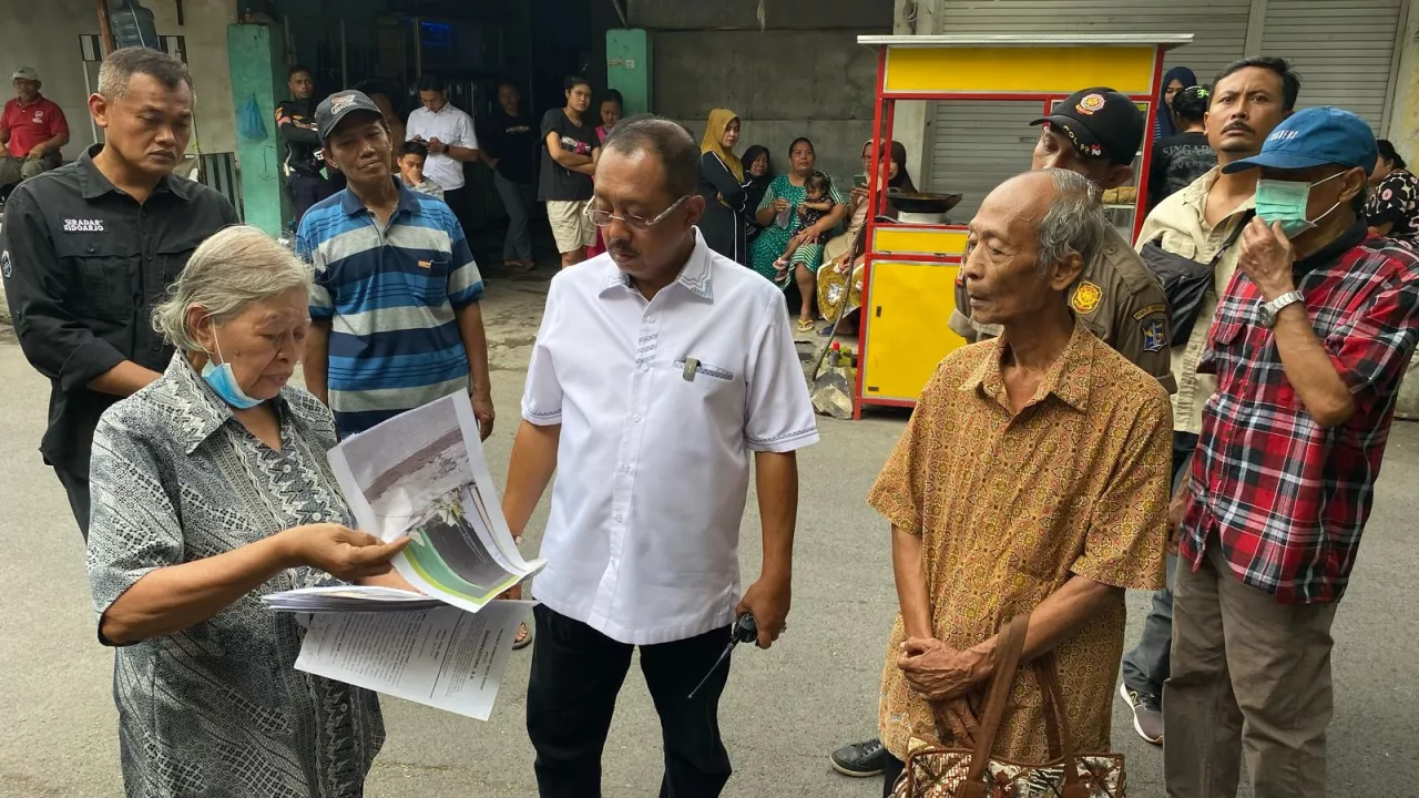 Sidak Tiga Kasus Penipuan Ubah Kepemilikan Rumah, Wawali Armuji: Jangan Sembarangan Tanda Tangan!