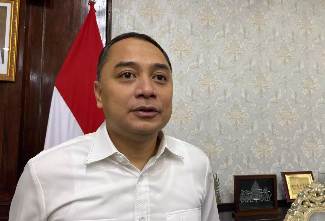 Demo Ricuh di Grahadi Rusak Fasilitas Umum, Wali Kota Eri: Anggaran Jadi Boros