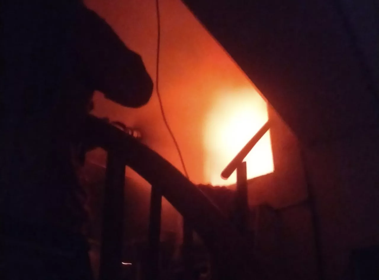 Ditinggal Mudik, Rumah Kos di Surabaya Terbakar